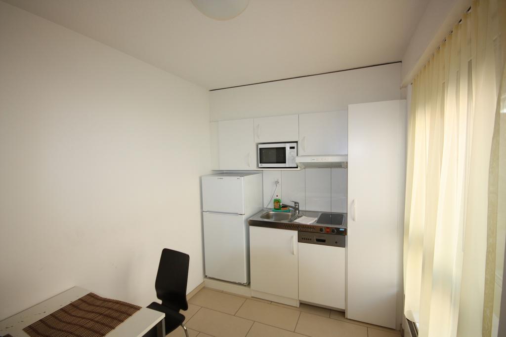 Swiss Star District 11 - Self Check-In Apartment Zürich Exterior foto